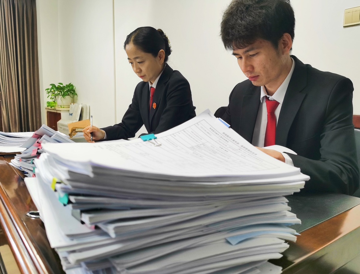 开云体育 开云官网快速结 集中办 智能审小镇法庭蹚出司法改革新路径(图1)