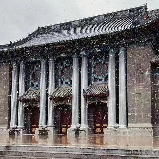 耗资开云体育 开云平台21万大洋！历时3年建成的河南大学大礼堂火灾失火原因得到初判(图3)